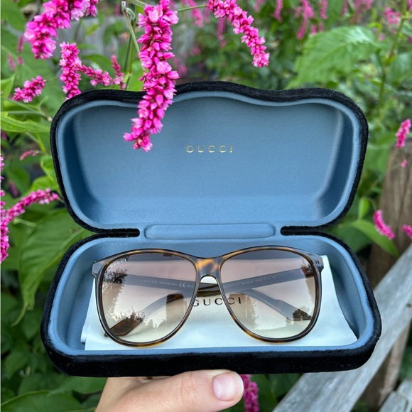 Gucci Brown Gradient Lens Sunglasses with Blue Case - Picture 2 of 14